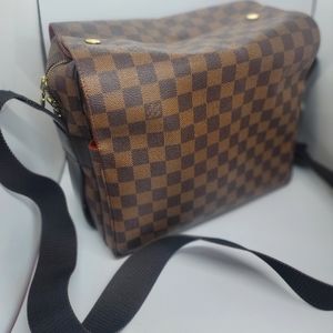 Louis Vuitton Damier Ebene Naviglio messenger bag